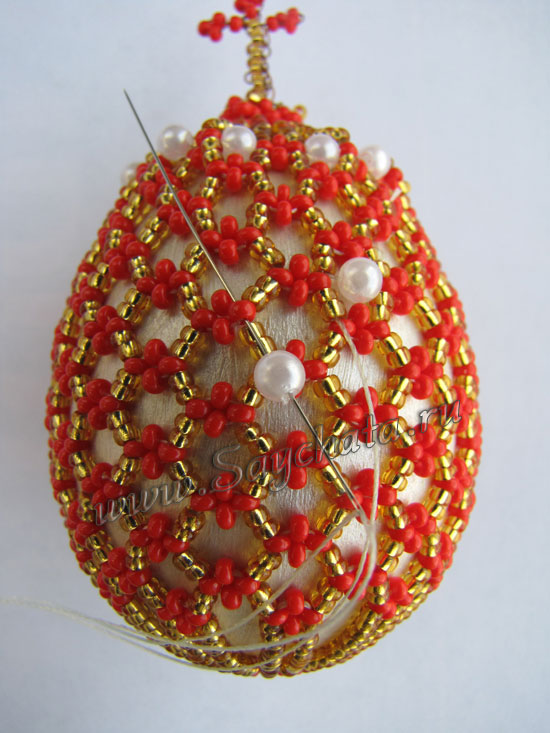 Яйца из бисера
